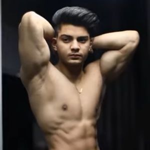 Meet your Posher, Kunal